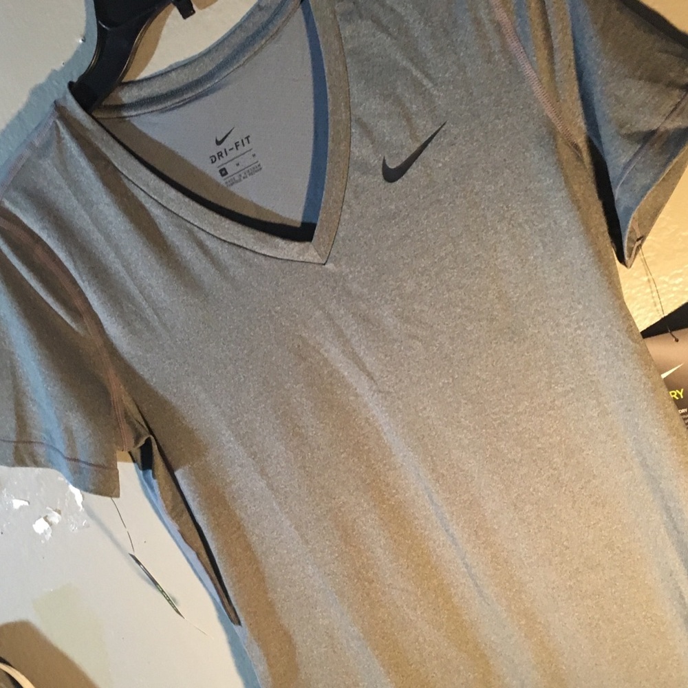 Shirt - Picture 4 of 8